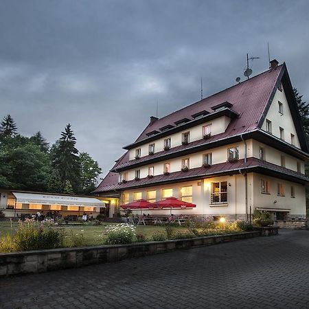 Parkhotel Skalni Mesto Їчін Екстер'єр фото