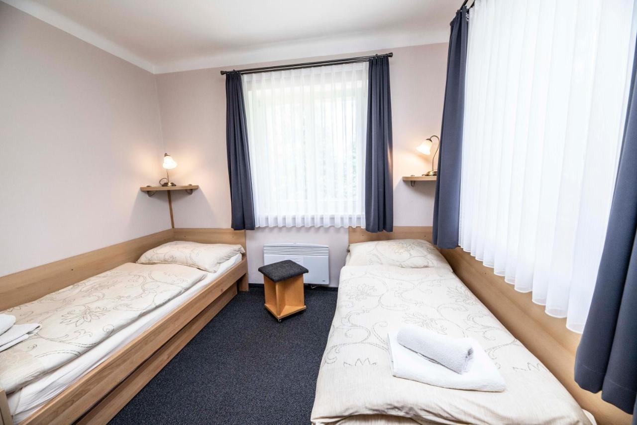 Parkhotel Skalni Mesto Їчін Екстер'єр фото