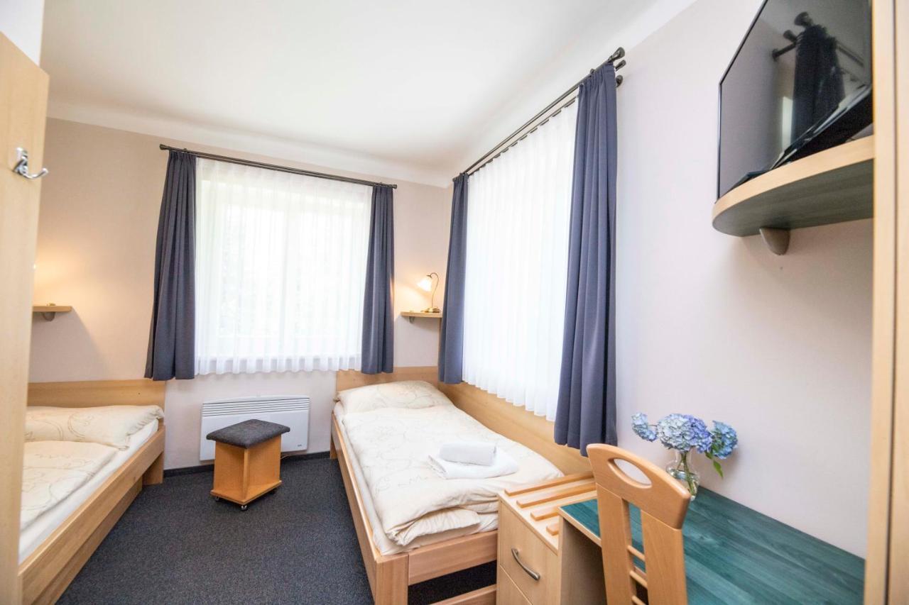 Parkhotel Skalni Mesto Їчін Екстер'єр фото