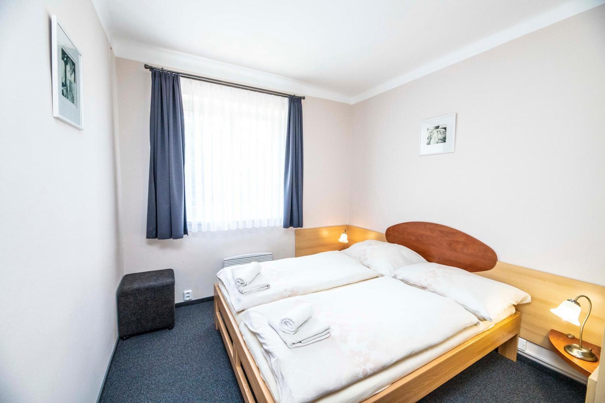 Parkhotel Skalni Mesto Їчін Екстер'єр фото
