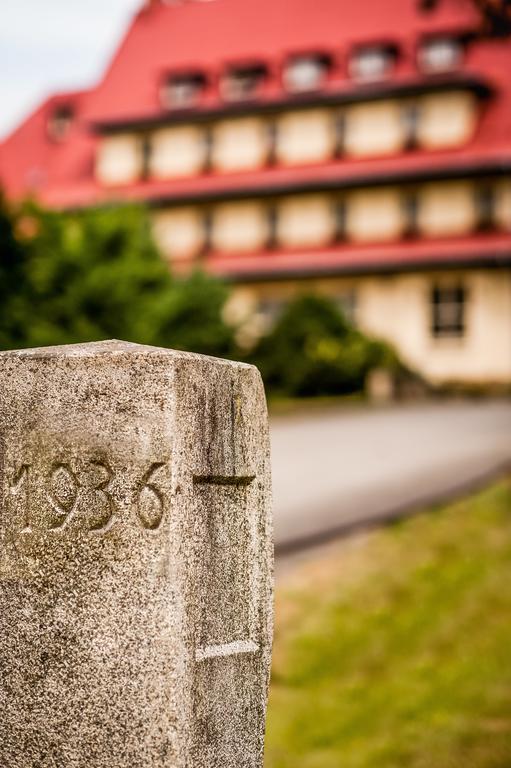 Parkhotel Skalni Mesto Їчін Екстер'єр фото